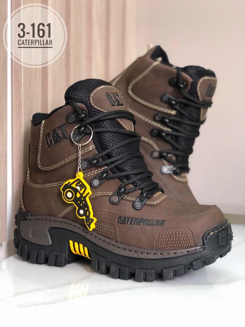 BOTA CATERPILLAR REF 03 LLAVERO COLOR TABACO