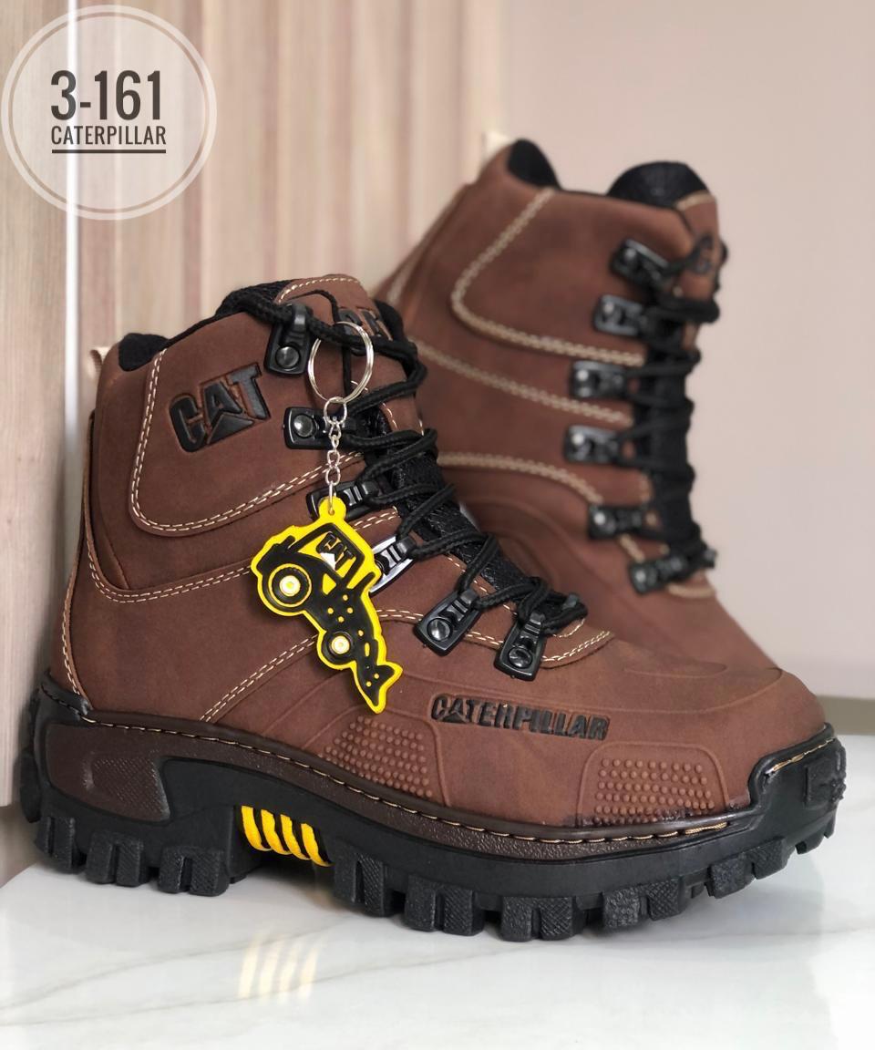 BOTA CATERPILLAR REF 03 LLAVERO COLOR CAFÉ